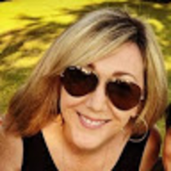 Meet your Posher, Anya - Picture 1 of 1